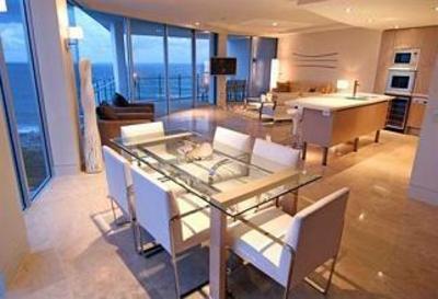фото отеля Oceans Mooloolaba