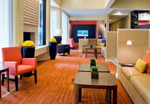 фото отеля Courtyard by Marriott Lincroft Red Bank