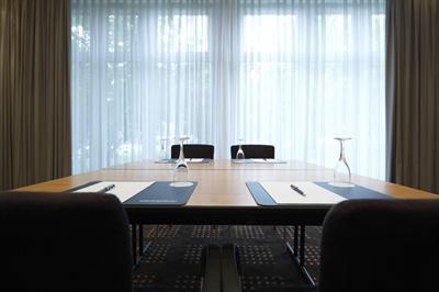 фото отеля Intercityhotel Gelsenkirchen