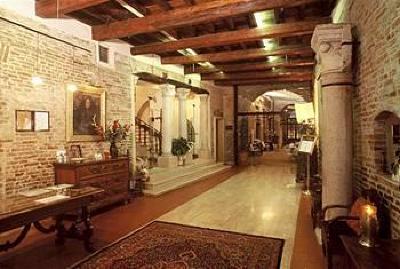 фото отеля Ripagrande Hotel