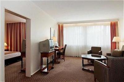 фото отеля Holiday Inn Duesseldorf