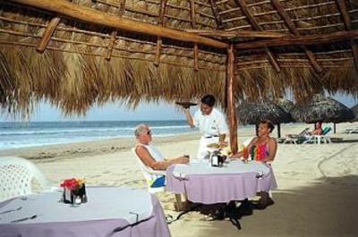 фото отеля Costa Bonita Condominium Beach Resort Mazatlan