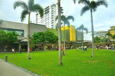 фото отеля The Fort Budget Hotel - Bonifacio Global City