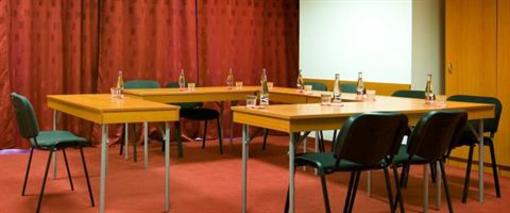 фото отеля Hotel Senec Relax