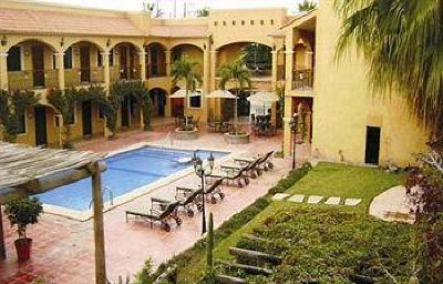 фото отеля Hacienda Suites Loreto