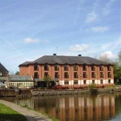 фото отеля The Bridge Hotel Chertsey