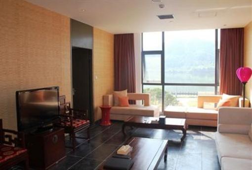 фото отеля Qishu Fairyland Zhongkun lnternational Hotel