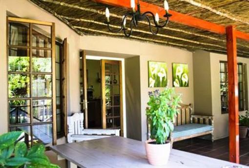 фото отеля Lily Guesthouse Bloemfontein