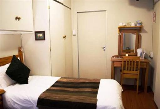 фото отеля Lily Guesthouse Bloemfontein