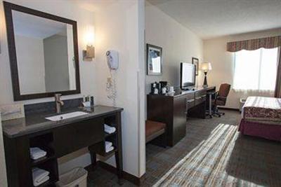 фото отеля Roswell Suites