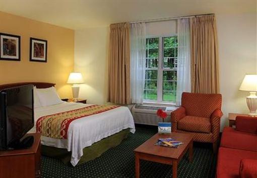 фото отеля Towneplace Suites East Lansing