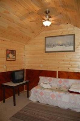 фото отеля The Elms Waterfront Cottages