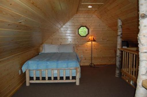 фото отеля The Elms Waterfront Cottages