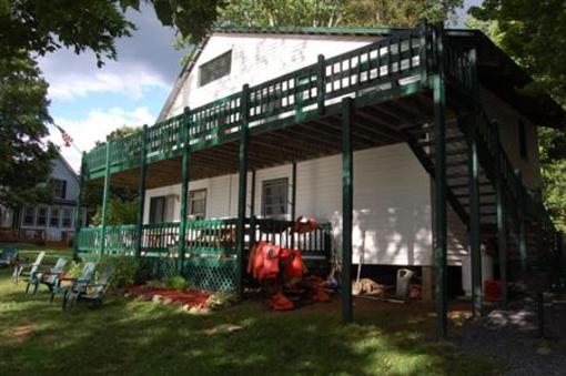 фото отеля The Elms Waterfront Cottages