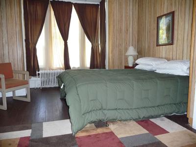 фото отеля The Elms Waterfront Cottages
