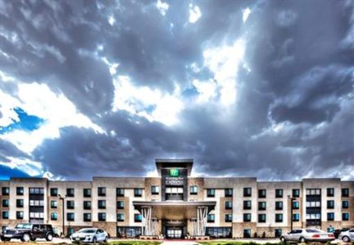 фото отеля Holiday Inn Express & Suites Amarillo West