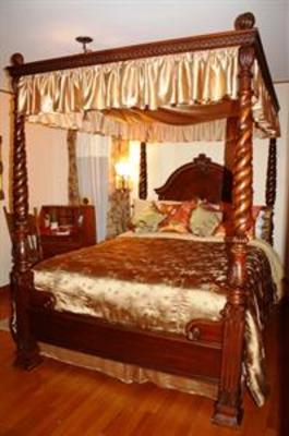 фото отеля Alla's Historical Bed & Breakfast Spa And Cabana
