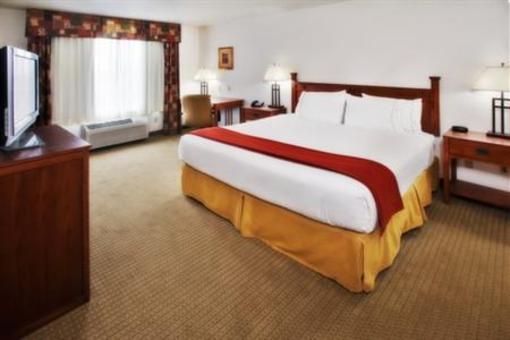 фото отеля Holiday Inn Express Hotel & Suites Jacksonville (Illinois)