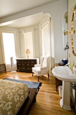 фото отеля Queen Anne Bed & Breakfast