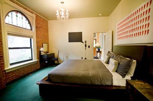фото отеля Queen Anne Bed & Breakfast