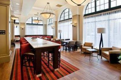 фото отеля Hampton Inn and Suites Atlanta Downtown