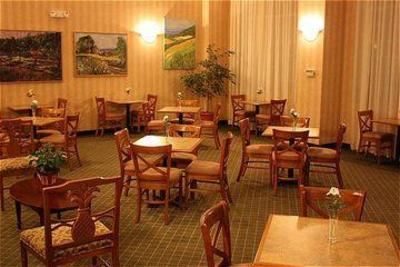 фото отеля Holiday Inn Express Hotel & Suites Warrenton