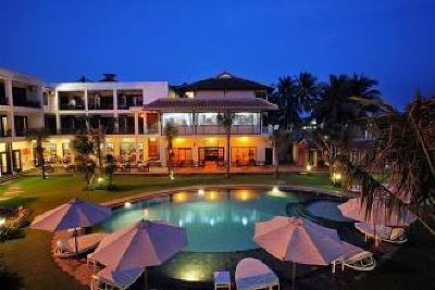 фото отеля River Beach Resort
