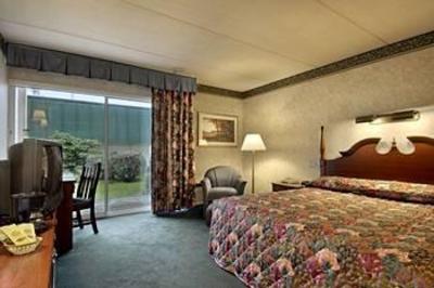 фото отеля Howard Johnson Plaza Portland