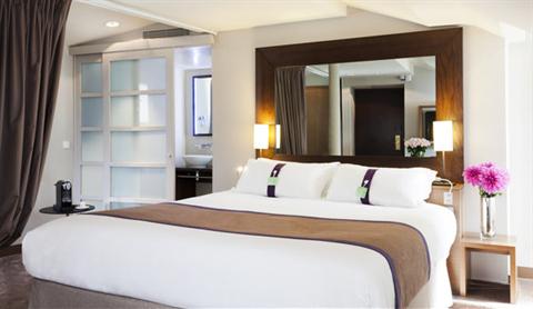 фото отеля Holiday Inn Garden Court Paris Elysees