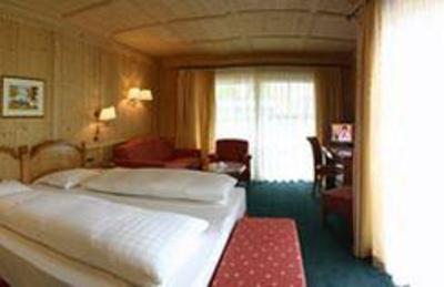 фото отеля BEST WESTERN Gruener Baum