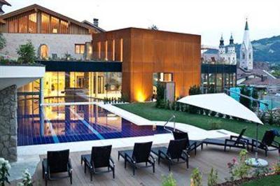 фото отеля BEST WESTERN Gruener Baum