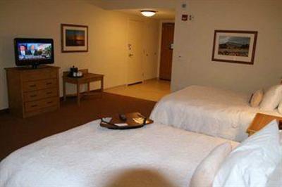 фото отеля Hampton Inn and Suites Riverton