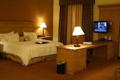 фото отеля Hampton Inn and Suites Riverton