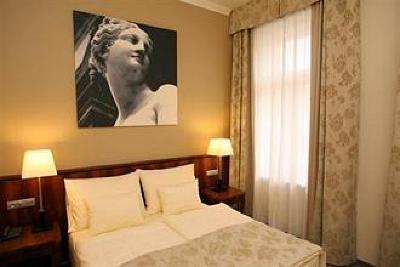 фото отеля Sovereign Hotel Prague