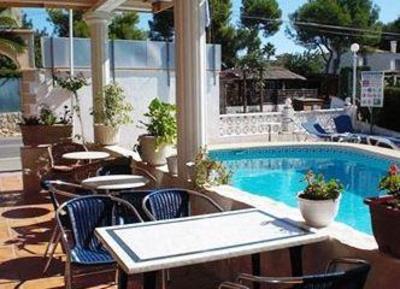 фото отеля Hostal La Paloma I Calpe