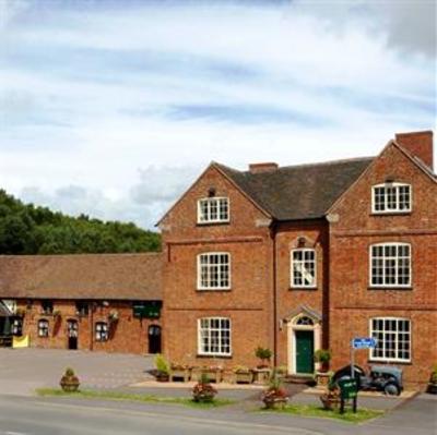 фото отеля The Barns Hotel Cannock