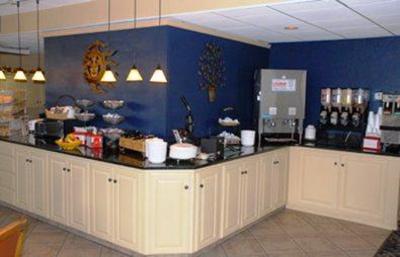 фото отеля BEST WESTERN Winners Circle Inn