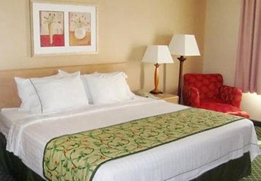 фото отеля Fairfield Inn Hays