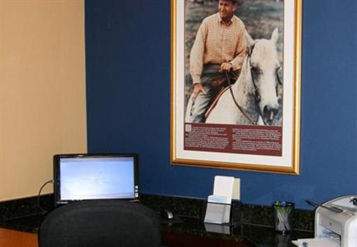 фото отеля Fairfield Inn Hays