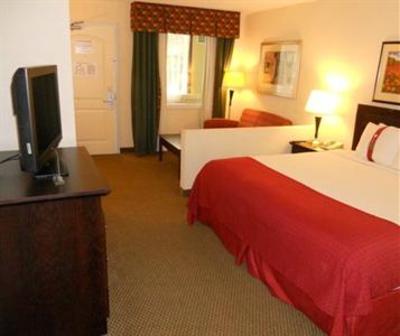 фото отеля Holiday Inn Hazlet