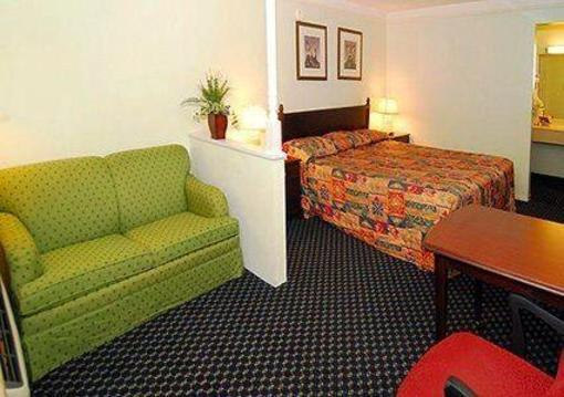 фото отеля Rodeway Inn and Suites Little Rock
