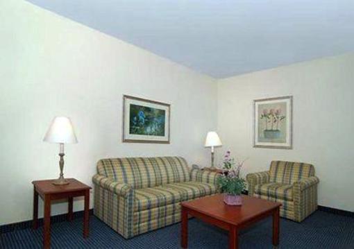 фото отеля Sleep Inn & Suites Chesapeake