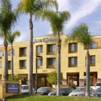 фото отеля Howard Johnson Express Inn Huntington Beach