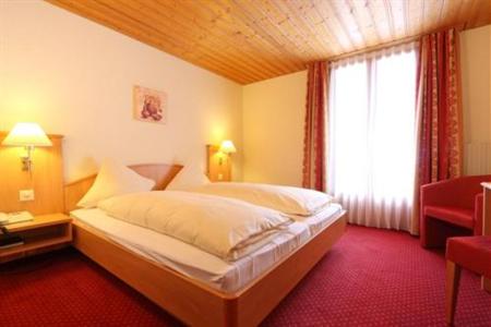 фото отеля Bernerhof Swiss Quality Hotel Kandersteg