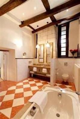 фото отеля Chateau De Marcay Hotel