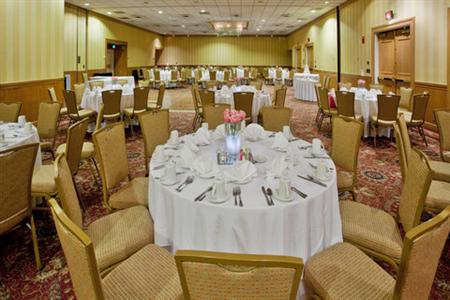 фото отеля Crowne Plaza Richmond Downtown
