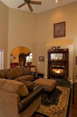 фото отеля Southern Grace Bed and Breakfast