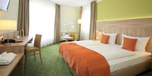 фото отеля Seehotel Am Sudhorn