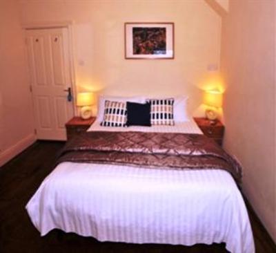 фото отеля Brookside Villa B&B