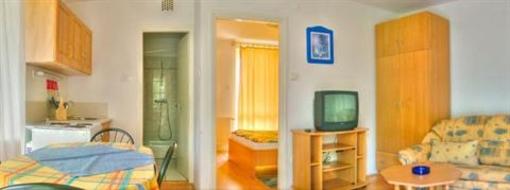 фото отеля Lelle Park Apartmanhaz